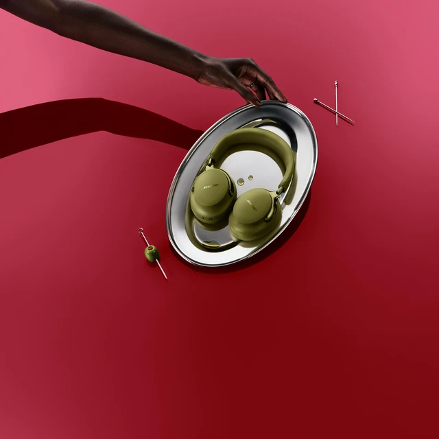 Alt view image 5 of 8 - Bose QuietComfort Ultra (2nd Gen) Noise Cancelling Over-Ear Wireless Headphones - Olive Green