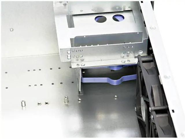 Alt view image 5 of 9 - Norco RPC-432 4U Short Depth Rackmount Support 13" Long Add-on Cards