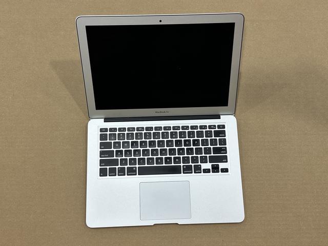 Apple MacBook Air Laptop Intel Core i5-5350U 1.8GHz 13.3