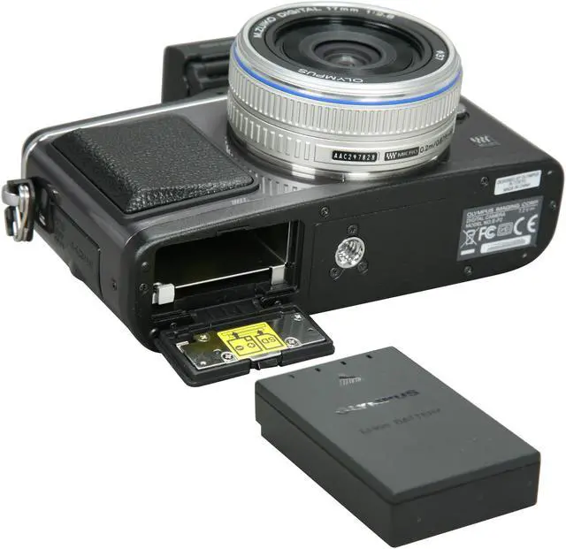 Alt view image 9 of 10 - OLYMPUS PEN DIGITAL E-P2 Black 12.3 MP 3.0" 230K LCD Interchangeable Lens Type Live View Digital Camera w/ Black ED 17mm f/2.8 Lens and VF-2 Electronic View Finder