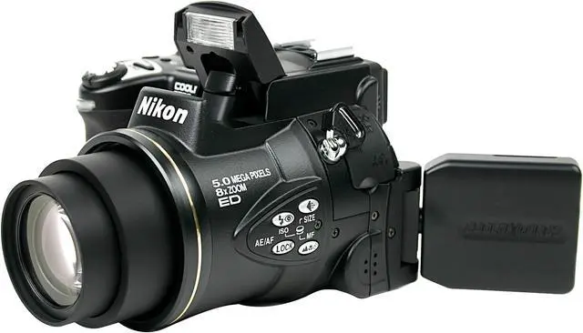 ニコン　ＮＩＫＯＮ　ＣＯＯＬＰＩＸ　５７００ Nikon Coolpix 5700 - Wikipedia