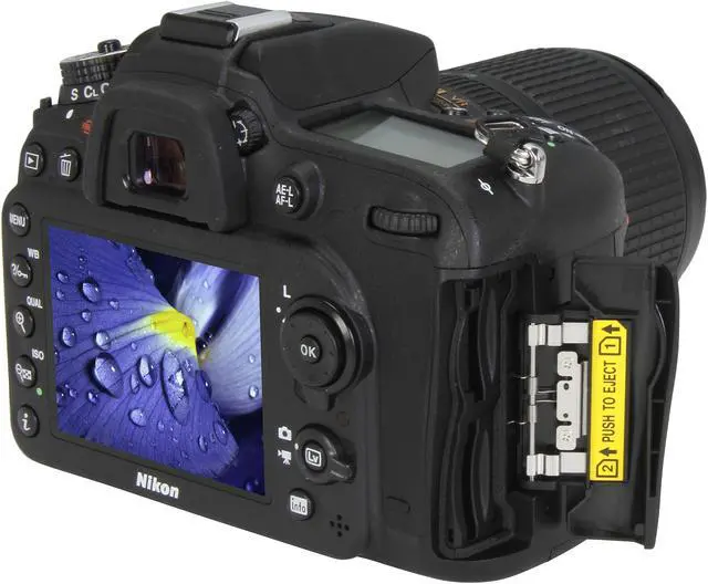 Alt view image 7 of 10 - Nikon D7100 13302 Black 24.1 MP Digital SLR w/ 18-140mm VR Lens