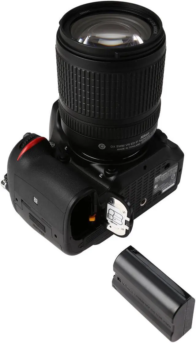 Alt view image 8 of 9 - Nikon D7200 1555 Black 24.2 MP Digital SLR Camera with 18-140mm VR Lens