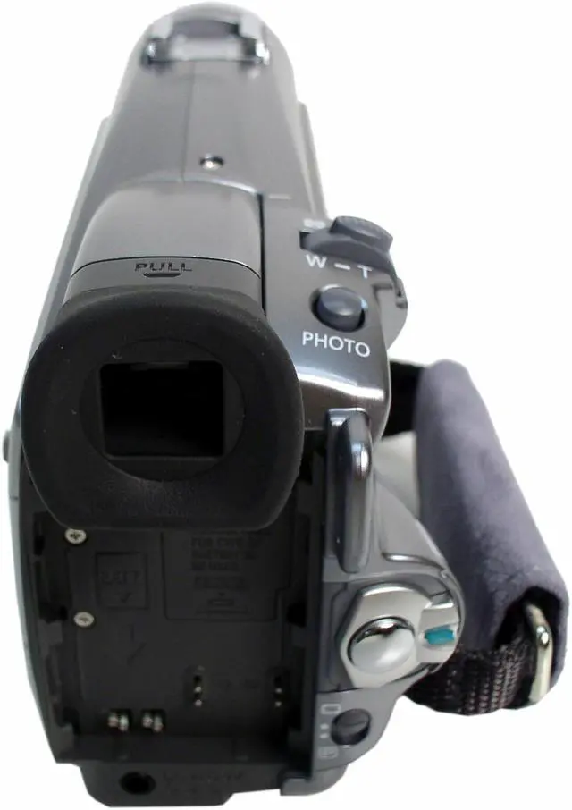 Alt view image 3 of 11 - Canon ZR85 MiniDV 1/6" CCD, 680K pixels 2.5" 112K TFT LCD 20X Optical Zoom MiniDV Camcorder
