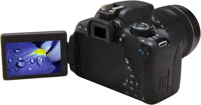 Alt view image 8 of 11 - Canon EOS T4i 18.0 MP CMOS Digital SLR with 18-135mm EF-S IS STM Lens