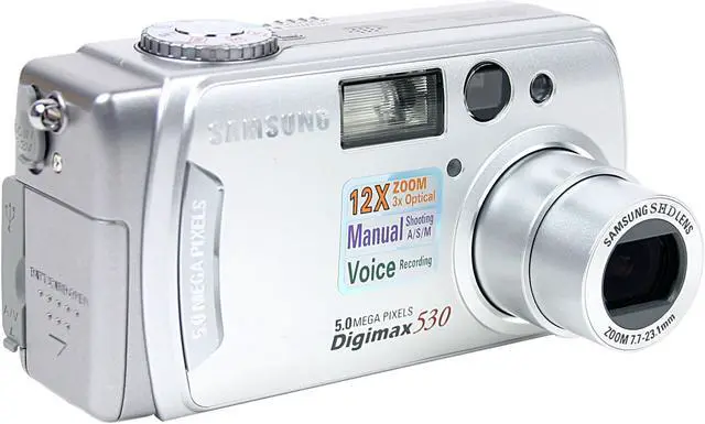 Main image of SAMSUNG DIGIMAX 530 Silver 5.0MP 3X Optical Zoom Digital Camera