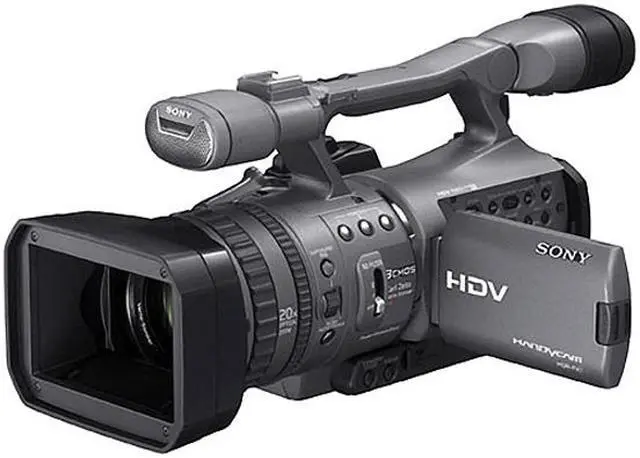 Alt view image 10 of 17 - SONY HDR-FX7 Gray 3 x 1/4" ClearVID CMOS Sensors 3.5" 211K Wide (16:9) Touch Panel LCD 20X Optical Zoom High Definition Handycam Camcorder