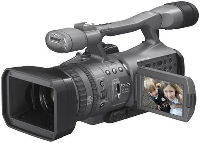 Alt view image 15 of 17 - SONY HDR-FX7 Gray 3 x 1/4" ClearVID CMOS Sensors 3.5" 211K Wide (16:9) Touch Panel LCD 20X Optical Zoom High Definition Handycam Camcorder