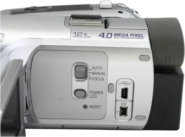 Alt view image 6 of 13 - Panasonic PV-GS500 1/4.7" 1.07MP 3CCD 2.7"  123K LCD 12X Optical Zoom MiniDV Camcorder