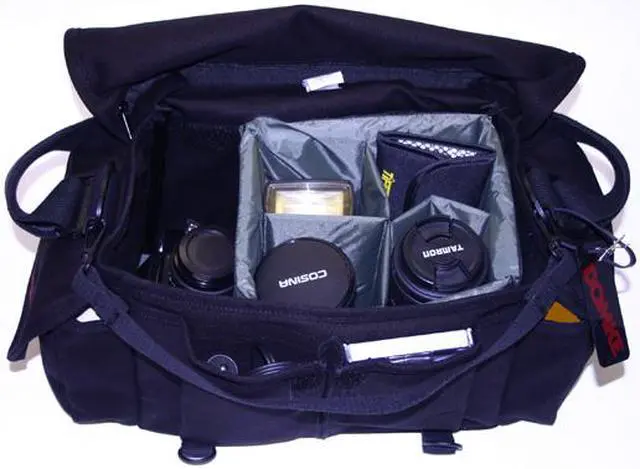 Alt view image 2 of 2 - DOMKE F-2 Black Original Bag