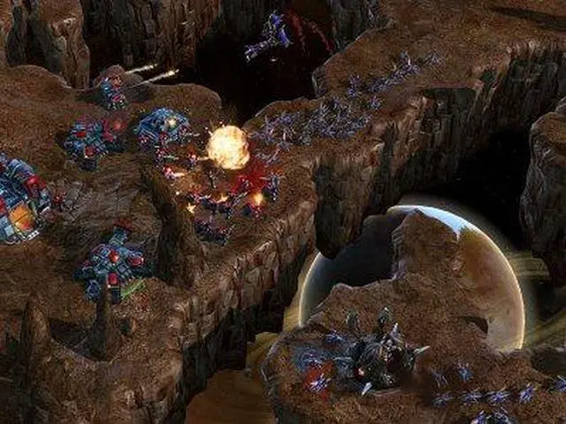 Alt view image 10 of 10 - Starcraft II: Wings of Liberty PC Game