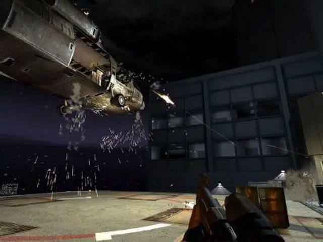 Alt view image 5 of 20 - F.E.A.R.: First Encounter PC Game