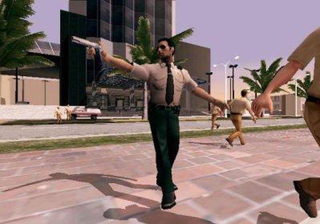 Alt view image 11 of 20 - Scarface: The World is Yours PC Game
