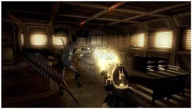 Alt view image 4 of 6 - Aliens Vs Predator PC Game