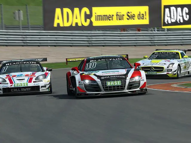 Alt view image 4 of 9 - ADAC GT Masters Experience 2014 [Online Game Code]