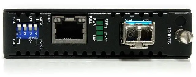 Alt view image 4 of 4 - StarTech.com 1000 Mbps Gigabit Single Mode Fiber Media Converter LC 40km