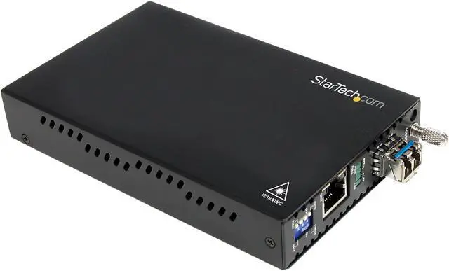Main image of StarTech.com Fiber Media Converter Gigabit 1000Mbps MM Fibre LC 550m