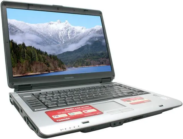 TOSHIBA Satellite 15.4