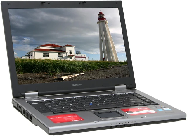 TOSHIBA Tecra 15.4