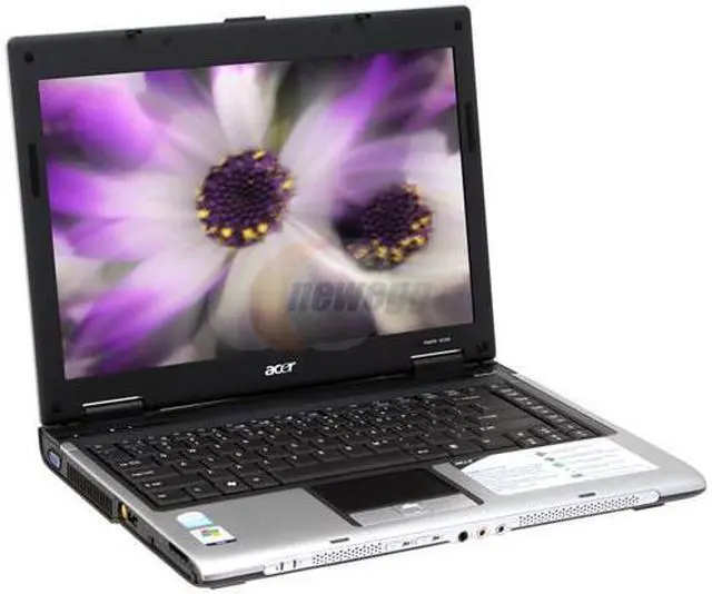 Main image of Acer Laptop Aspire Intel Pentium T2060 512MB Memory 80GB HDD Intel GMA 950 14.1" Windows Vista Home Basic AS5570-2792