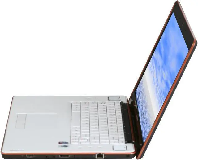 Alt view image 2 of 12 - Lenovo Laptop IdeaPad Intel Core 2 Duo P8600 4GB Memory 320GB HDD Intel GMA 4500MHD 16.0" Windows Vista Home Premium 64-bit Y650-8343Ut