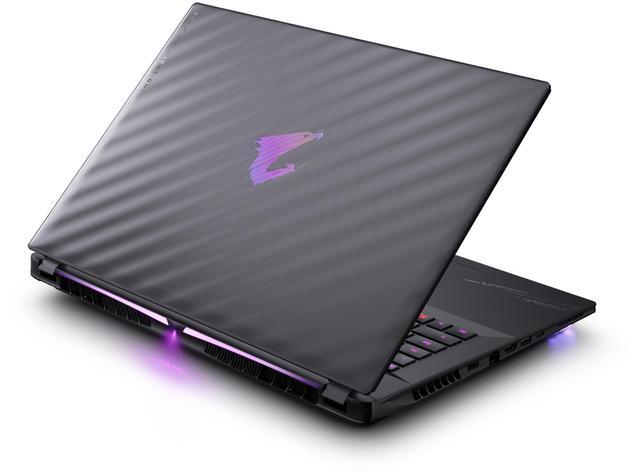 Alt view image 8 of 15 - GIGABYTE - AORUS MASTER 18 Gaming Laptop - 240Hz 2560x1600 Mini-LED - NVIDIA GeForce RTX 5090 - Intel Core Ultra 9 275HX - 2TB SSD with 64GB DDR5 RAM - Windows 11 Home AD(AORUS MASTER 18 BZHC6USD45SH)