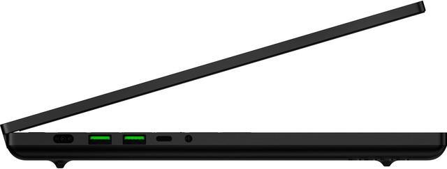 Alt view image 9 of 16 - Razer Blade 16 - 16" GeForce RTX 4090 Laptop GPU - Intel Core i9-14900HX  - 32GB Memory - 2 TB PCIe SSD - Windows 11 Home 64-bit - Gaming Laptop - 240 Hz OLED (RZ09-05102EN4-R3U1 )