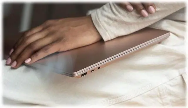 Alt view image 9 of 10 - Microsoft Surface Laptop 3-13.5"-Core i7 1065G7-16 GB RAM-256 GB SS - CPO