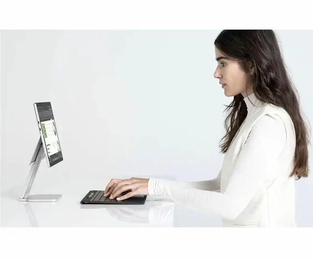 Alt view image 4 of 4 - Microsoft Surface Pro 11 Copilot+ PC 13" PixelSense Display Tablet - Intel Core Ultra 5 236V (2.10 GHz) - 16 GB - 256 GB SSD - Windows 11 Pro - Arc Graphics 130V - Wireless LAN EP2-20111