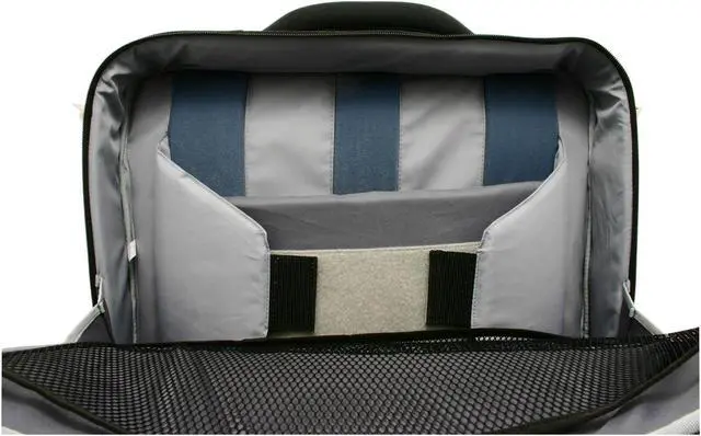 Alt view image 9 of 12 - Case Logic Black 17" Classic Computer Case Model TNC-17