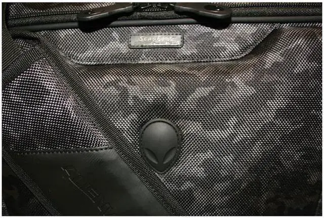 Alt view image 4 of 4 - Mobile Edge Black Alienware Orion Tactical M17x Briefcase - ScanFast Model AWBC17C