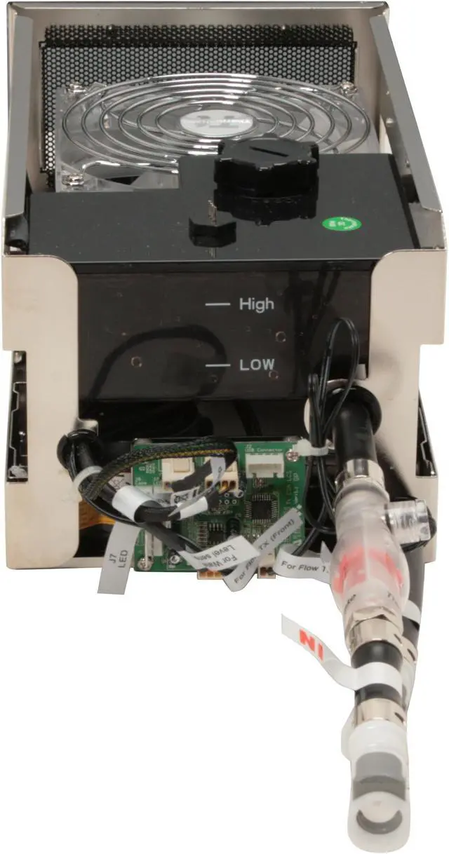 Alt view image 4 of 8 - Thermaltake CL-W0169 Water Cooler