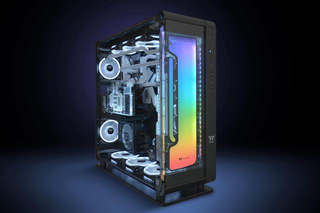Alt view image 4 of 7 - Thermaltake Pacific Core P8 DP-D5 Plus Distro-Plate with Pump Combo, specifically designed for the Core P8 Chassis, 450 ml Capacity, CL-W345-PL00SW-A