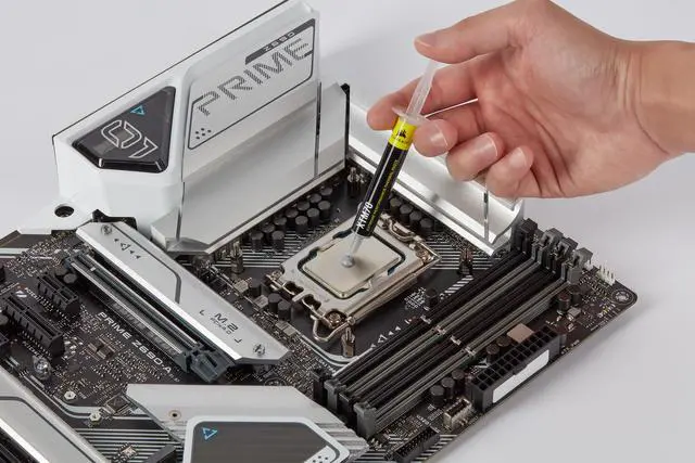 Alt view image 2 of 2 - CORSAIR XTM70 Extreme Performance Thermal Paste, 3g