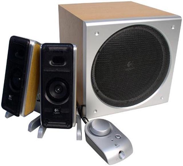 charme Lige prøve Logitech Z-3 40 Watts 2.1 Wood Grained Speaker Speakers - Newegg.com
