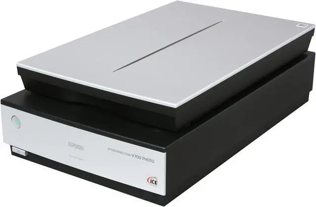 Main image of EPSON Perfection V700 B11B178011 Epson Dual Lens System,  Film & Photo Flatbed Color Scanner