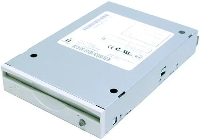Main image of iomega 32328 750MB IDE/ATAPI Interface ZIP Drive