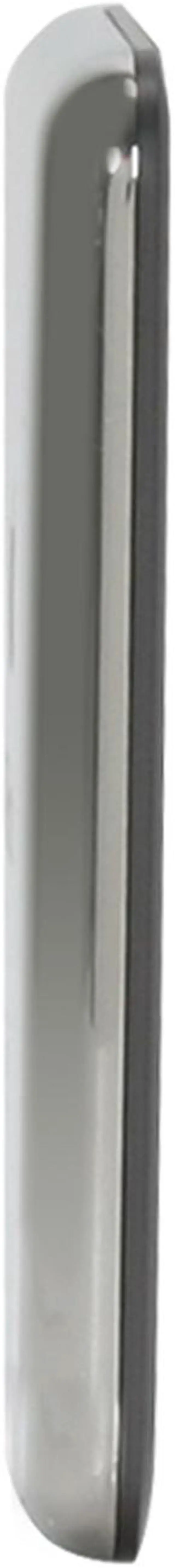 Alt view image 7 of 12 - Apple 8GB iPod Nano - 3rd Gen (BLACK) MB261LL/A