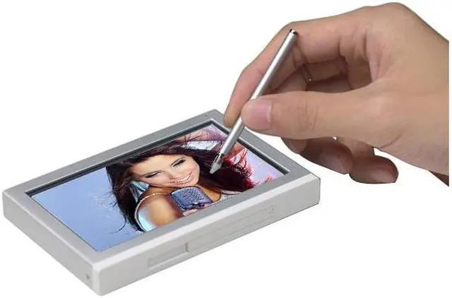 Alt view image 3 of 4 - iRiver P7 4.3" Silver 8GB MP3 / MP4 Player