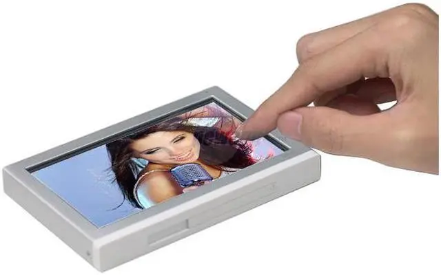 Alt view image 13 of 13 - iRiver P7 4.3" Silver 16GB MP3 / MP4 Player
