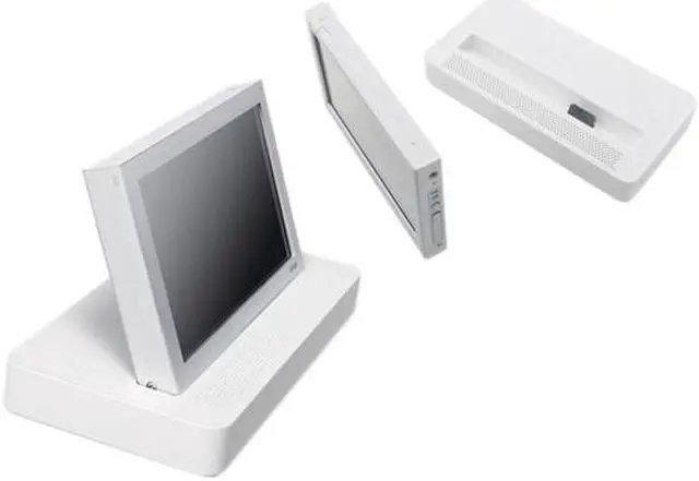 Alt view image 10 of 13 - iRiver P7 4.3" Silver 16GB MP3 / MP4 Player