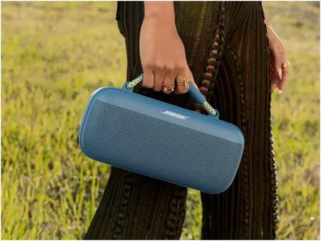 Alt view image 2 of 4 - Bose SoundLink Max Rope Handle- Blue Dusk/Hyper