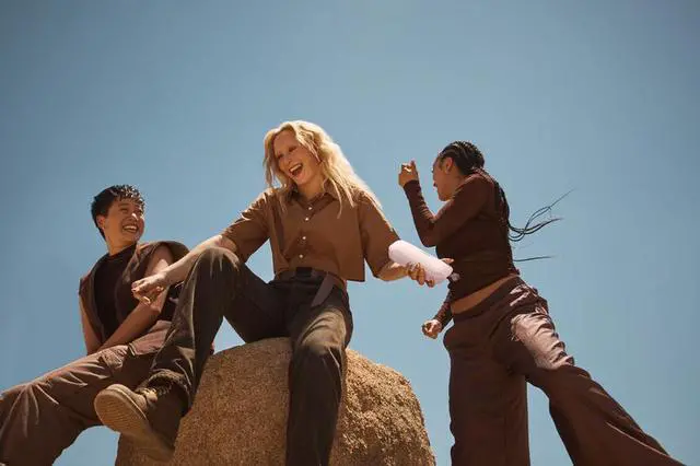 Alt view image 8 of 8 - Bose SoundLink Flex (2nd Gen) Portable Bluetooth Speaker with Waterproof/Dustproof Design - Petal Pink