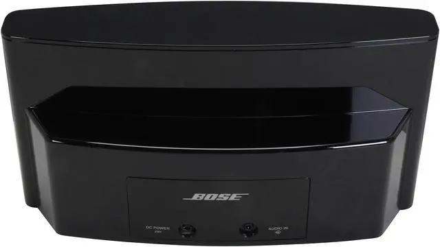 Alt view image 4 of 7 - Bose SoundDock Series III with Lightning conector