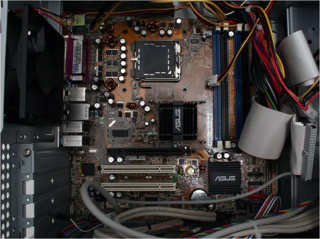 Alt view image 7 of 9 - ASUS Vintage Vintage-PH1 Intel Socket T(LGA775) Intel 915G Barebone