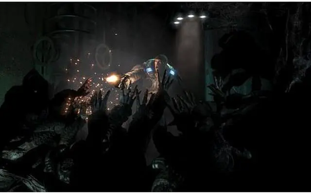 Alt view image 5 of 8 - Gears of War Refresh Xbox 360 Game