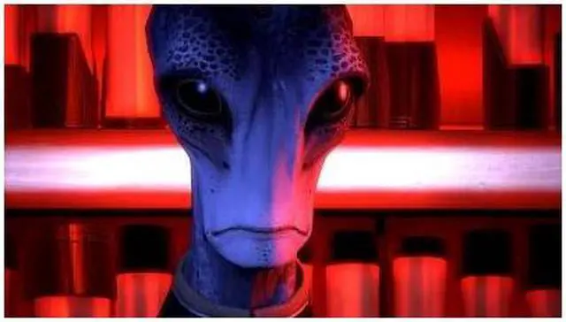 Alt view image 7 of 9 - Mass Effect: Game of the Year Edition Xbox 360 Game