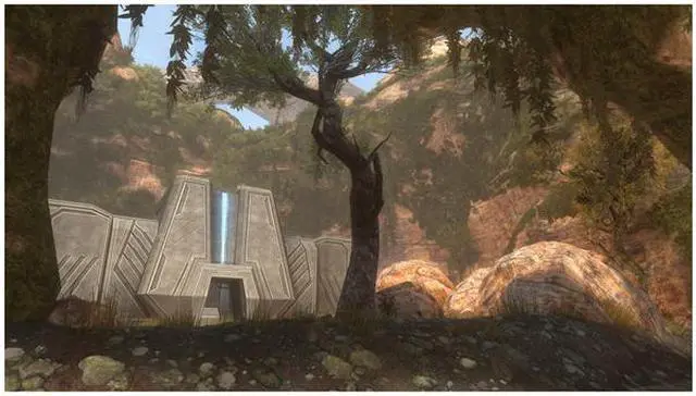 Alt view image 2 of 6 - Halo: Combat Evolved Anniversary Xbox 360 Game