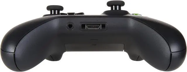 Alt view image 7 of 8 - Microsoft Xbox Wireless Controller - Black