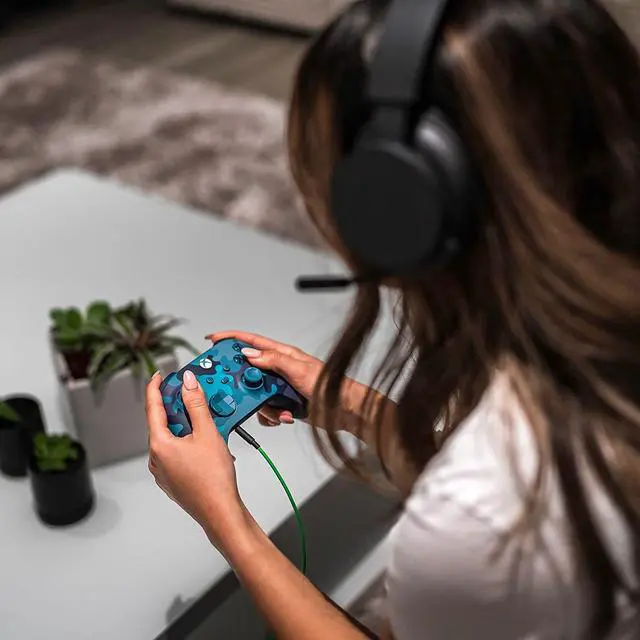 Alt view image 7 of 11 - Xbox Wireless Controller – Mineral Camo